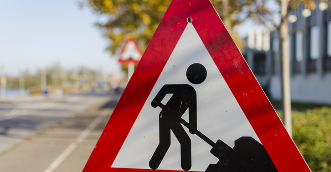 Lavori in corso, dal 9 aprile chiude il cavalcavia in via del Roccolo