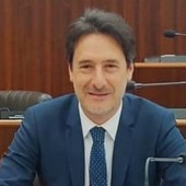Licata (Fi): “Approvata la risoluzione che definisce in modo chiaro ruolo e formazione dell’assistente infermiere”