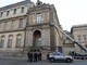 Colpo clamoroso al Louvre: rubati i gioielli di Napoleone, tutto in 7 minuti
