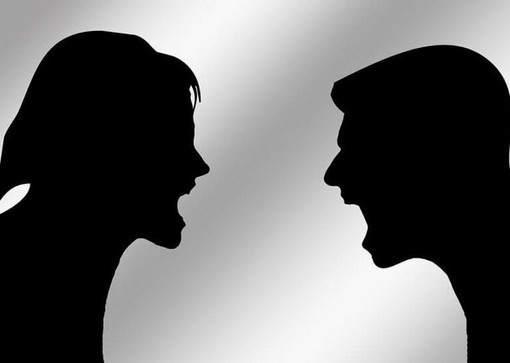“ne tòti e ne ’mpatoti” - ne corromperti e nemmeno cercare un accordo