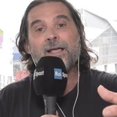 «Caro Lele Adani, adesso basta! I tuoi commenti sono insopportabili e faziosi» «Caro Lele Adani, adesso basta! I tuoi commenti sono insopportabili e faziosi»