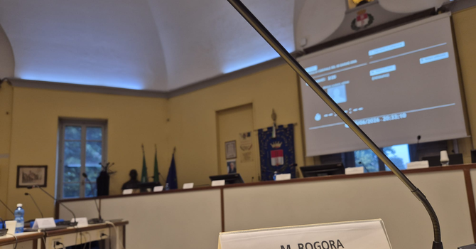 Dup, tariffa rifiuti e la “raffica” di Max Rogora nel Consiglio comunale pomeridiano di Busto