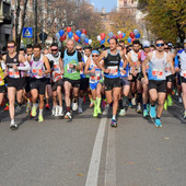 Maratonina di Busto, al via le iscrizioni per la 33ª edizione: più inclusiva, premi anche per i giovani e attenzione ai celiaci