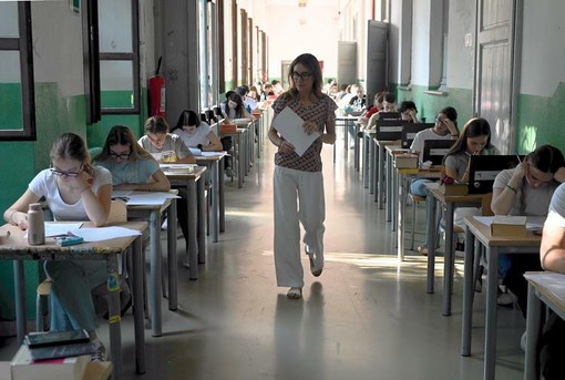 Maturità, da Pavese e Calabresi: al via l'esame con la prova di italiano. In provincia di Varese tornano in aula ottomila studenti Maturità, da Pavese e Calabresi: al via l'esame con la prova di italiano. In provincia di Varese tornano in aula ottomila studenti