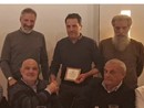 Momenti felici: la festa di Natale con la riconoscenza espressa a Mauro (foto per cortesia dell'assessore Moretti)
