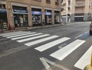 LA FOTO. Via Mazzini, il passaggio pedonale torna &quot;single&quot;