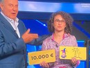Mariacristina da Ispra "vendica" Andrea ed è super campionessa della Ruota della fortuna: 18.600 euro più un viaggio alle Maldive Mariacristina da Ispra "vendica" Andrea ed è super campionessa della Ruota della fortuna: 18.600 euro più un viaggio alle Maldive
