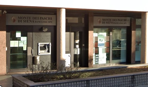 La filiale della Monte Paschi di via Lanino a Saronno (foto Google Street View) La filiale della Monte Paschi di via Lanino a Saronno (foto Google Street View)