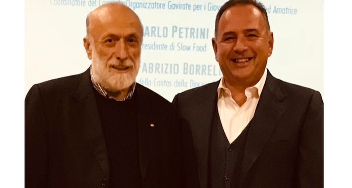 «Ciao Carlo, riposa nel Paradiso del Made in Italy dove il piccolo è immenso» «Ciao Carlo, riposa nel Paradiso del Made in Italy dove il piccolo è immenso»