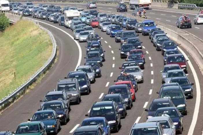 Esodo estivo, nel fine settimana oltre 12 milioni di auto sulle autostrade