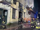 Incendio in via Cantoni a Milano, muoiono tre giovani