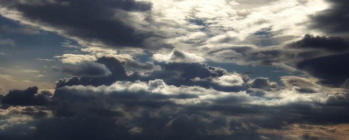 Qualche occhiata di sole prima della pioggia. Domani sera e venerdì il vento riporta il sole. Ecco cosa ci attende nel weekend