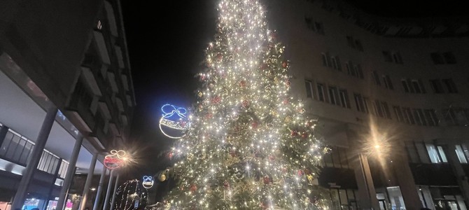 In 9mila hanno applaudito il lancio di “BA è Natale” In 9mila hanno applaudito il lancio di “BA è Natale”
