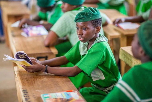 Nigeria: mentre il mondo attende il Natale, migliaia di cristiani vivono nell’incubo Nigeria: mentre il mondo attende il Natale, migliaia di cristiani vivono nell’incubo