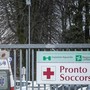 Neonato abbandonato ora in terapia intensiva, era in lieve ipotermia