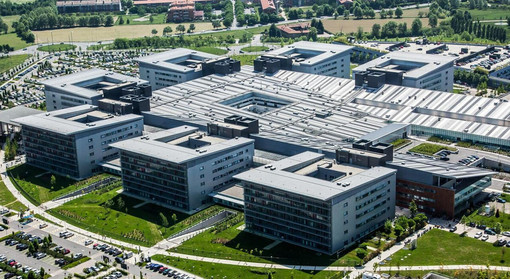 L'ospedale Papa Giovanni XXIII di Bergamo L'ospedale Papa Giovanni XXIII di Bergamo