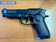 Minaccia un poliziotto con una pistola replica e fugge sgommando: denunciato 26enne a Gallarate