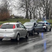 Truffe agli anziani in Valceresio, l'auto civetta della polizia locale di Arcisate scopre e denuncia due sospetti Truffe agli anziani in Valceresio, l'auto civetta della polizia locale di Arcisate scopre e denuncia due sospetti