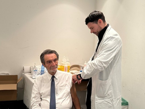 Al via la campagna di vaccinazione antinfluenzale gratuita. Si parte con i fragili, dal 12 ottobre sarà per tutta la popolazione. Al via la campagna di vaccinazione antinfluenzale gratuita. Si parte con i fragili, dal 12 ottobre sarà per tutta la popolazione.