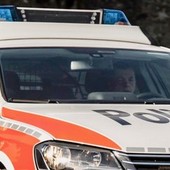 Esce di strada con l’auto e finisce contro un muro: automobilista muore in Canton Ticino Esce di strada con l’auto e finisce contro un muro: automobilista muore in Canton Ticino