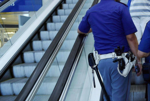 Milano, rissa tra dieci persone in stazione Certosa: 23enne accoltellato muore nella notte Milano, rissa tra dieci persone in stazione Certosa: 23enne accoltellato muore nella notte