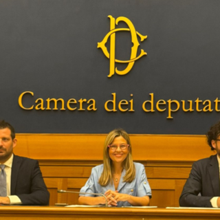 Treni, presentata la proposta di legge per rimborsi automatici e adeguati. Gadda: «Affrontare tema già nella prossima legge di Bilancio»