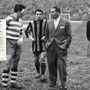 Una delle fotografie della mostra: qui ricorda il Bustocco.it era Inter-Pro Patria ed ecco Memo Toros a sinistra, Lorenzi al centro, Meazza allenatore biancoblu, a destra Uboldi