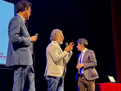 Ibrahim Malla ha ricevuto il Premio della Giuria dell’Italian Teacher Award