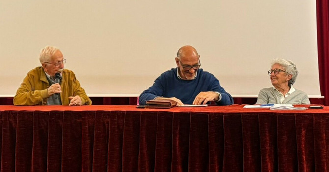 Artemio Paletti, primo da sinistra nella foto