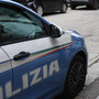Varese, non si ferma all'alt della polizia: trovato con cinque panetti di hashish