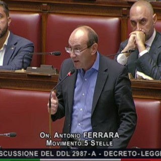 Ex Ilva, Ferrara (M5S): «Il Governo dirotta i fondi per l'idrogeno verde, Taranto resta nel caos»