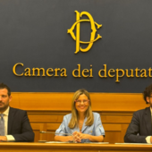 Treni, presentata la proposta di legge per rimborsi automatici e adeguati. Gadda: «Affrontare tema già nella prossima legge di Bilancio»