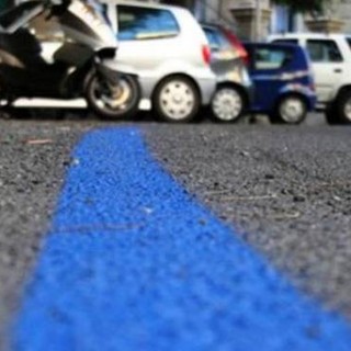 Varese, torna la sosta gratis per Natale. Da fine novembre al via (nel fine settimana) nei parcheggi delle Aree Verdi