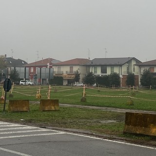 Il parcheggio della parte nuova del cimitero principale alle ore 9.30 di oggi Il parcheggio della parte nuova del cimitero principale alle ore 9.30 di oggi