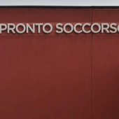 Cade dal letto, morto neonato di 10 mesi a Bisceglie Cade dal letto, morto neonato di 10 mesi a Bisceglie