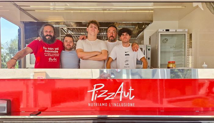 Gusto e inclusione: arriva a Varese "PizzAutobus", al lavoro quattro ragazzi autistici