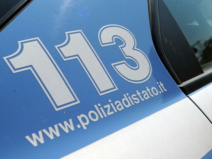 Milano, colpito con venti coltellate alla schiena per strada: grave un 55enne
