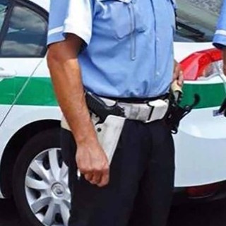 Busto, auto usata per mettere a segno furti intercettata e fermata dalla polizia locale