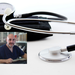 Il dottor Scuri va in pensione. Il grazie a «un medico competente, scrupoloso e profondamente umano»