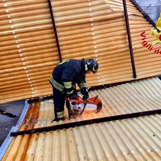 Nubifragi e colpi di vento: in Lombardia oltre 400 interventi dei vigili del fuoco per il maltempo