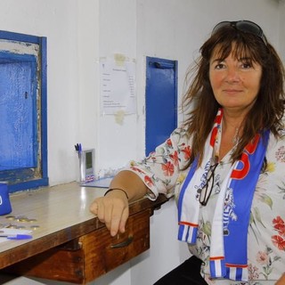 Patrizia Testa in una foto dei bei tempi in cui era in biglietteria allo stadio Speroni (per cortesia di Daniele Belosio)