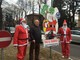 Audio Porfidio con due "Babbi Natale" durante una delle sue colorite proteste Audio Porfidio con due "Babbi Natale" durante una delle sue colorite proteste