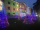 LA FOTO. La magia si completa: la Provvidenza si illumina di Natale LA FOTO. La magia si completa: la Provvidenza si illumina di Natale