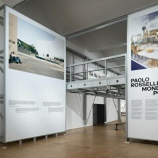 Alla Triennale “Mondi in posa”, mostra fotografica di Paolo Rosselli