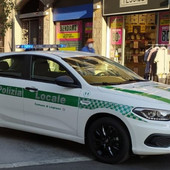 Fuga folle tra Legnano e Arluno: inseguito dalla Polizia locale, si schianta contro un cancello Fuga folle tra Legnano e Arluno: inseguito dalla Polizia locale, si schianta contro un cancello