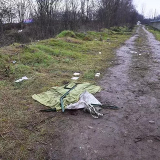 Pusher ucciso a Rogoredo, fermato il poliziotto che ha sparato a Mansouri Pusher ucciso a Rogoredo, fermato il poliziotto che ha sparato a Mansouri