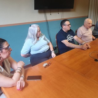 “Fuga” dei dipendenti dal Comune di Busto, i sindacati: «Per frenarla mettete soldi nel fondo. Ora si può»