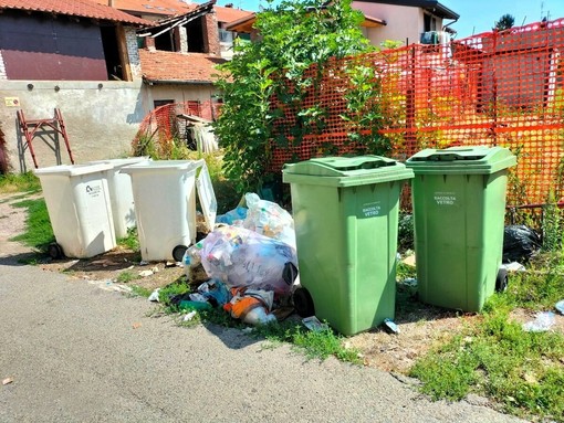 Marnate, via Dora: nuova organizzazione della raccolta rifiuti per dire basta ad abbandoni e degrado Marnate, via Dora: nuova organizzazione della raccolta rifiuti per dire basta ad abbandoni e degrado
