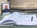 «Buon viaggio, papà. Hai suonato la fisarmonica fino alla fine, ora abbraccia Marco e la mamma per noi» «Buon viaggio, papà. Hai suonato la fisarmonica fino alla fine, ora abbraccia Marco e la mamma per noi»