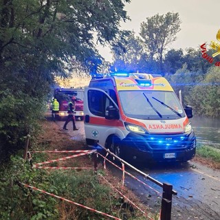 Donna schiacciata da un albero, il Comune: «Una tragedia che ci lascia attoniti. Evitare ogni tipo di speculazione o giudizio»